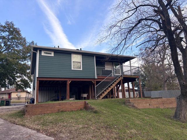 910 Rosewick Street, Houston, TX 77015