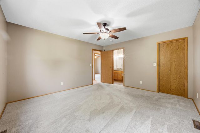 603 34th Avenue S, Moorhead, MN 56560