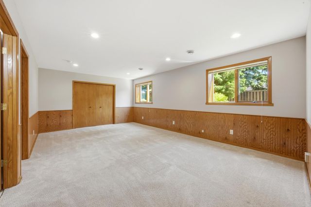 603 34th Avenue S, Moorhead, MN 56560