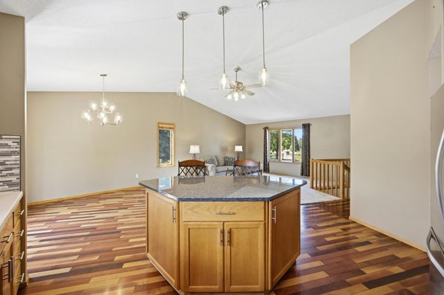 603 34th Avenue S, Moorhead, MN 56560