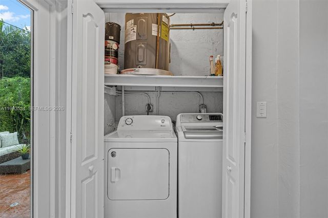 1209 La Mancha Ave, Coral Gables, FL 33134