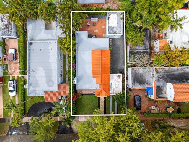 1209 La Mancha Ave, Coral Gables, FL 33134