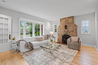 1209 La Mancha Ave, Coral Gables, FL 33134