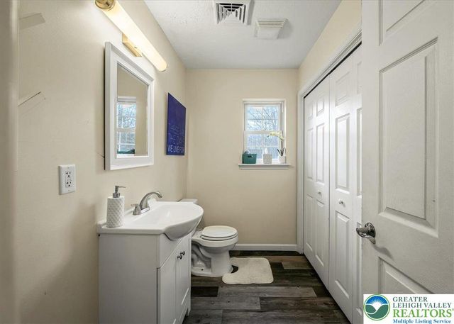 2127 Warwick Circle, Coolbaugh Twp, PA 18466