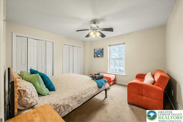2127 Warwick Circle, Coolbaugh Twp, PA 18466