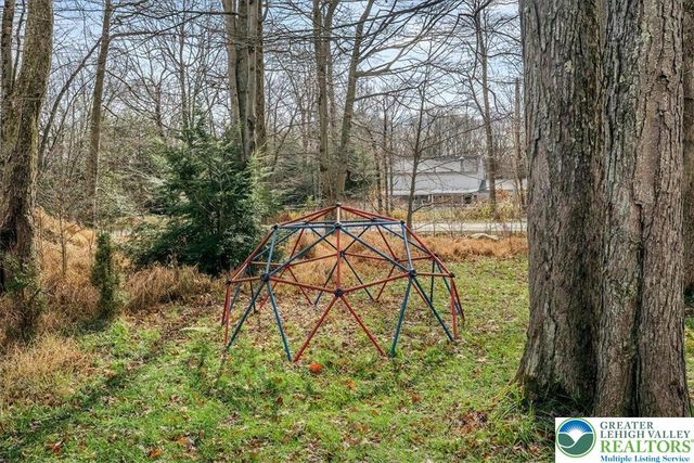 2127 Warwick Circle, Coolbaugh Twp, PA 18466