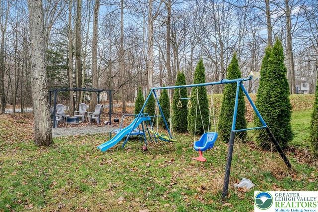 2127 Warwick Circle, Coolbaugh Twp, PA 18466