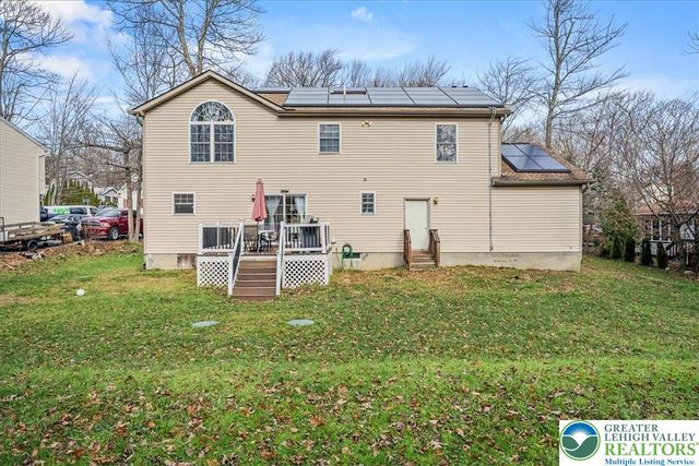 2127 Warwick Circle, Coolbaugh Twp, PA 18466