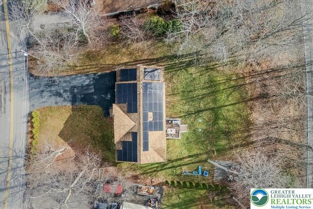 2127 Warwick Circle, Coolbaugh Twp, PA 18466