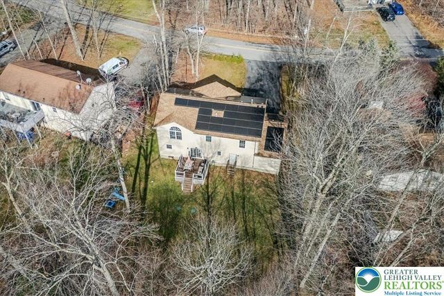 2127 Warwick Circle, Coolbaugh Twp, PA 18466