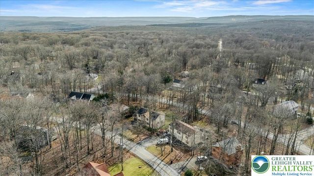2127 Warwick Circle, Coolbaugh Twp, PA 18466