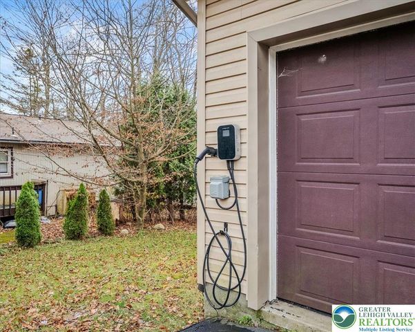 2127 Warwick Circle, Coolbaugh Twp, PA 18466