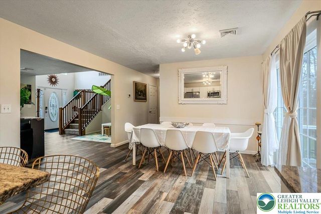 2127 Warwick Circle, Coolbaugh Twp, PA 18466