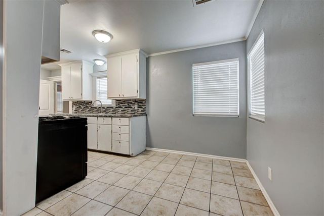 1440 SW 11th Street, Oklahoma City, OK 73108