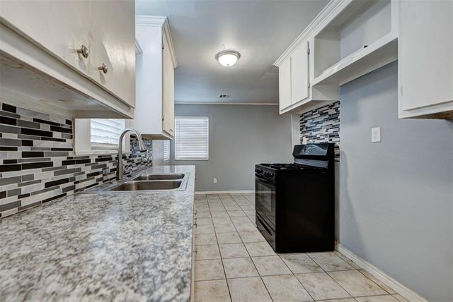 1440 SW 11th Street, Oklahoma City, OK 73108