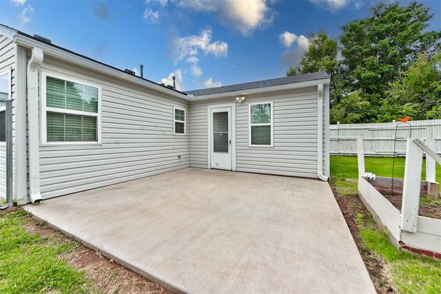 1440 SW 11th Street, Oklahoma City, OK 73108
