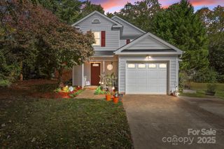 9348 Amy Drive, Charlotte, NC 28213