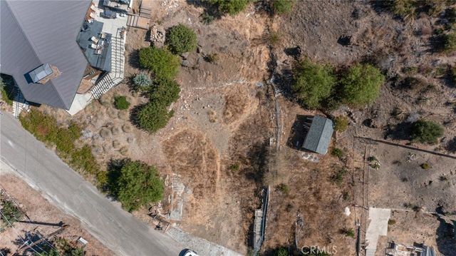 28923 Crags, Agoura Hills, CA 91301