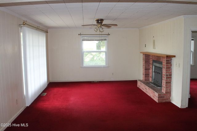 1312 Sunny Side Street, Whiteville, NC 28472