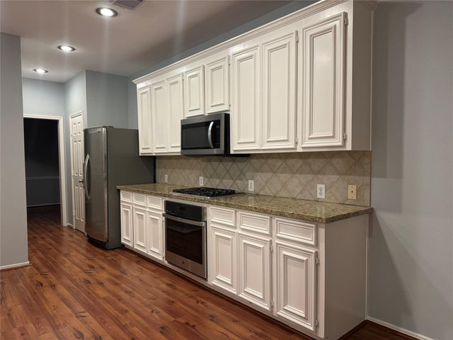 16210 Broken Timber Circle, Houston, TX 77095