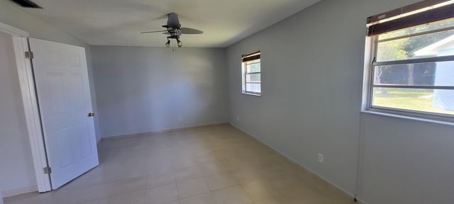 1502 SE Hearne Court, Port St. Lucie, Port St Lucie, FL 34952