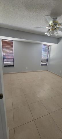 1502 SE Hearne Court, Port St. Lucie, Port St Lucie, FL 34952