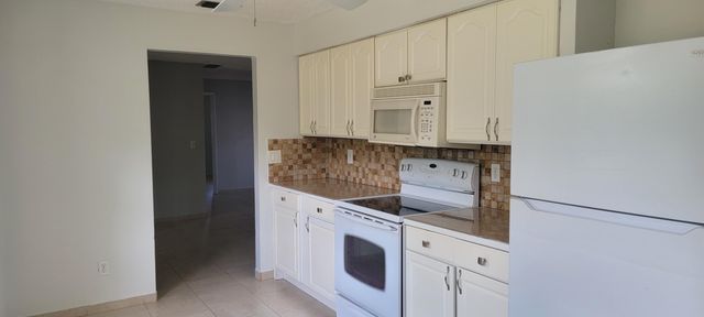 1502 SE Hearne Court, Port St. Lucie, Port St Lucie, FL 34952