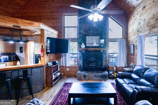 181 Henry Street, Cleveland, GA 30528