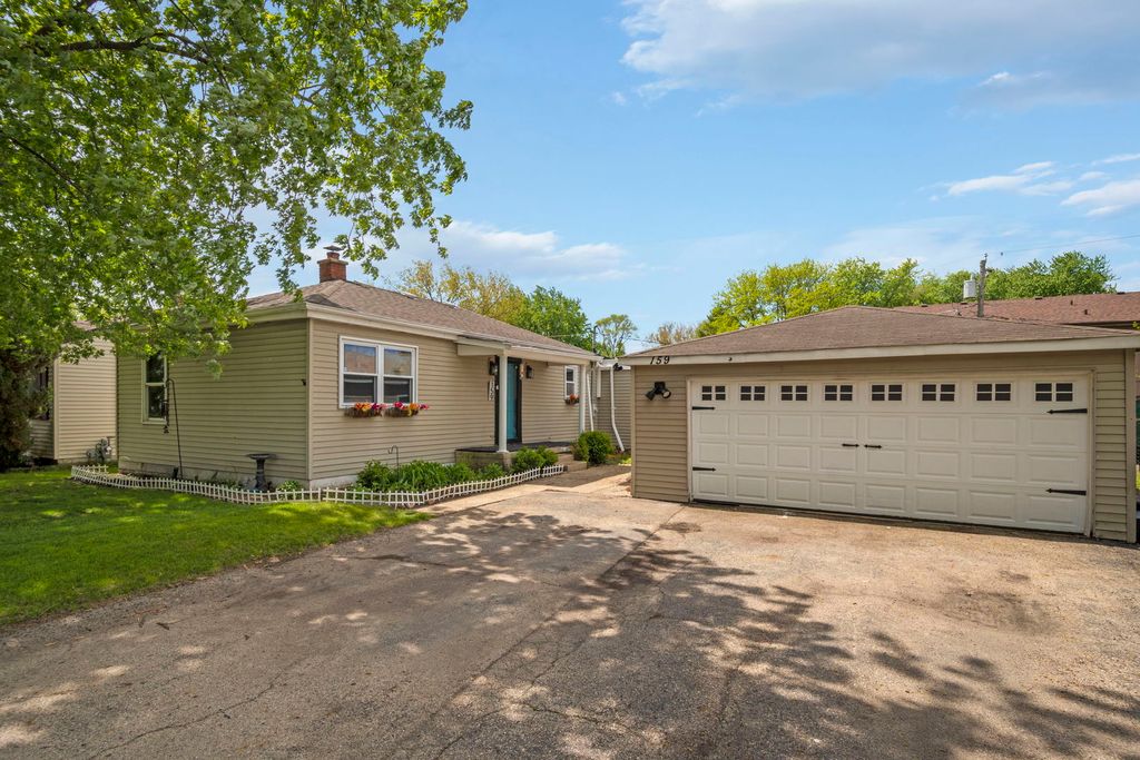 159 Josephine Avenue, South Elgin, IL 60177