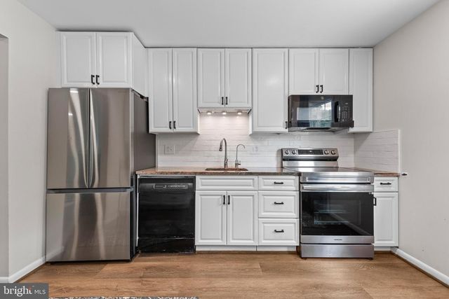 9518 CENTER ST, Vienna, VA 22181