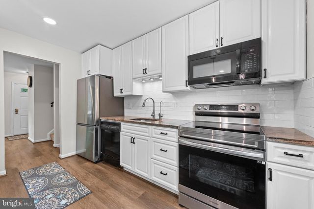 9518 CENTER ST, Vienna, VA 22181