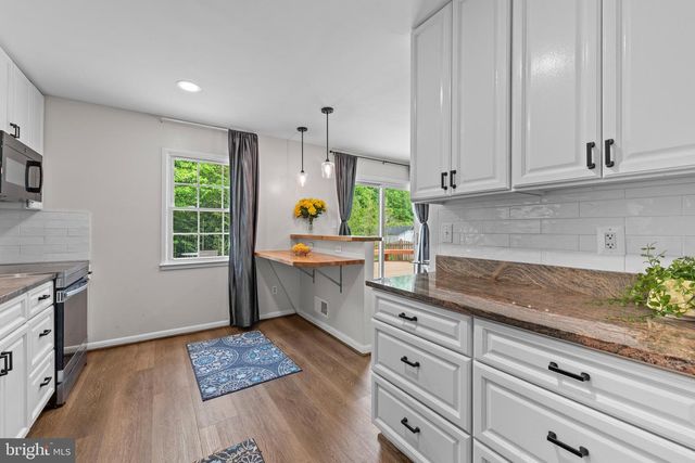 9518 CENTER ST, Vienna, VA 22181