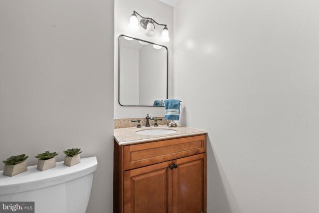 9518 CENTER ST, Vienna, VA 22181