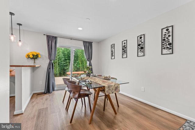 9518 CENTER ST, Vienna, VA 22181