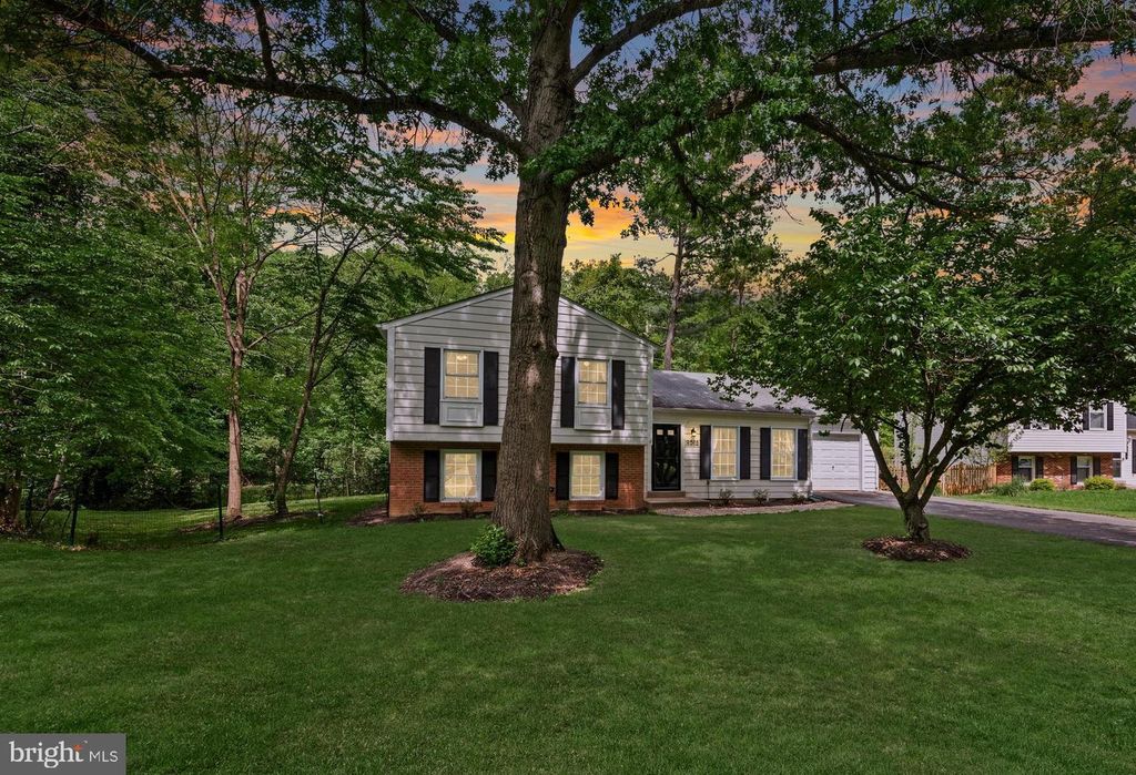 9518 CENTER ST, Vienna, VA 22181