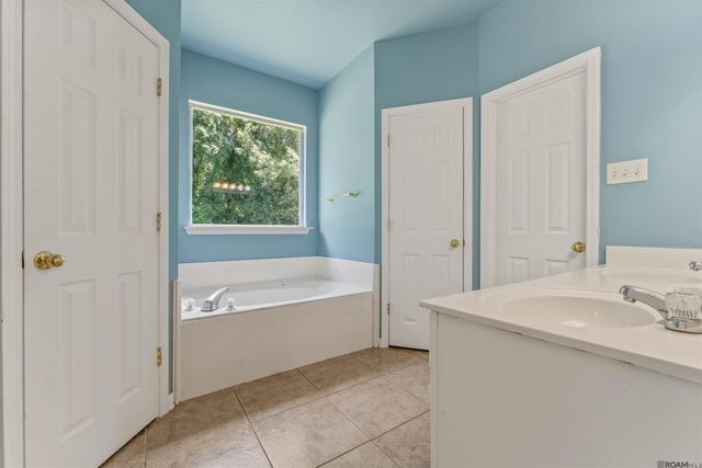 36484 Crestway Ave, Prairieville, LA 70769