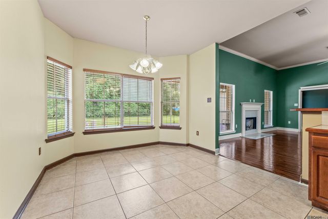 36484 Crestway Ave, Prairieville, LA 70769