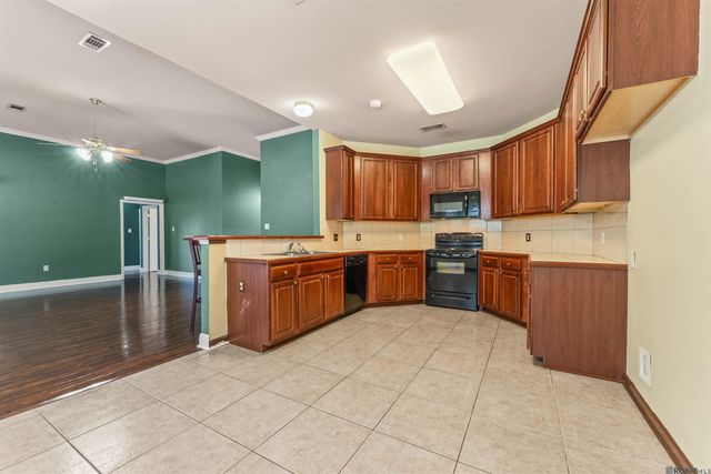 36484 Crestway Ave, Prairieville, LA 70769