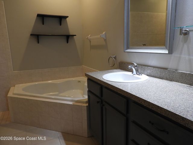 552 Wedge Court SE, Palm Bay, FL 32909