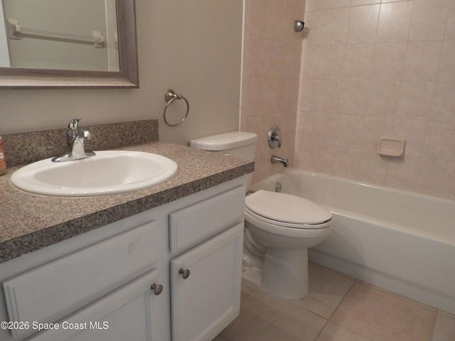 552 Wedge Court SE, Palm Bay, FL 32909