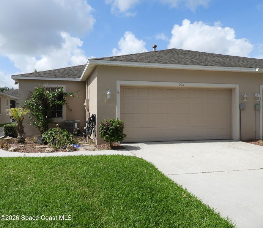 552 Wedge Court SE, Palm Bay, FL 32909
