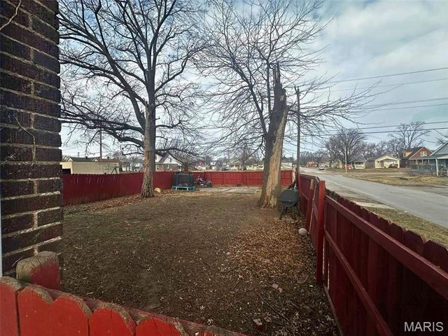 2441 Iowa Street, Granite City, IL 62040