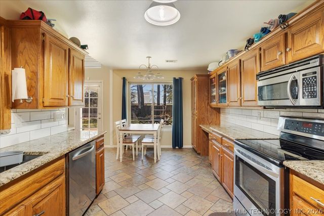 3007 N 12th Avenue, Durant, OK 74701