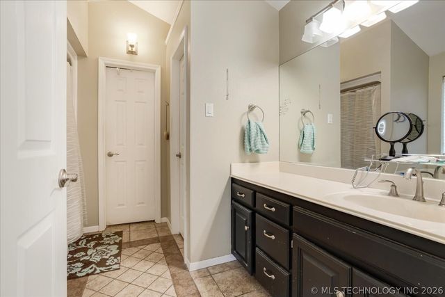 3007 N 12th Avenue, Durant, OK 74701