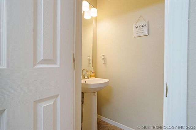 3007 N 12th Avenue, Durant, OK 74701