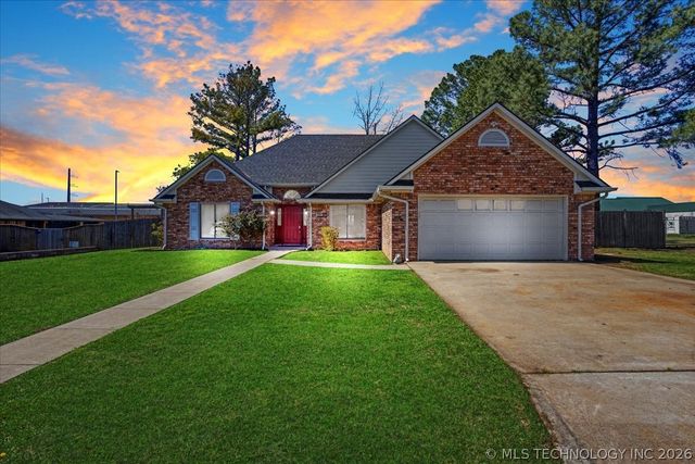 3007 N 12th Avenue, Durant, OK 74701