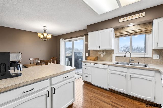 5201 Galloway Street, Omaha, NE 68157