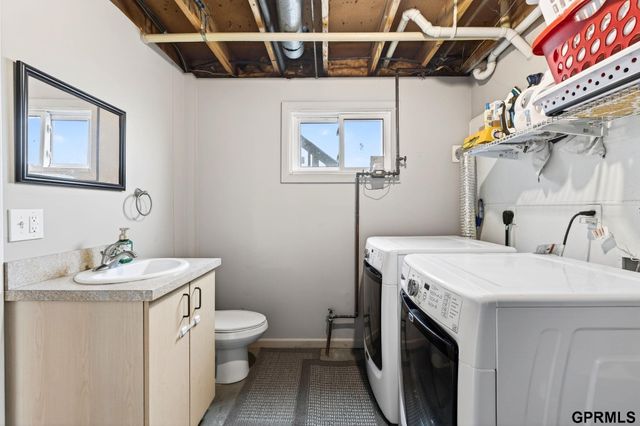 5201 Galloway Street, Omaha, NE 68157