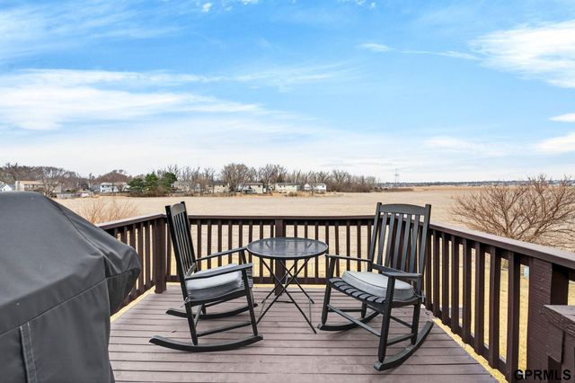 5201 Galloway Street, Omaha, NE 68157