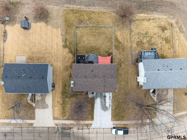 5201 Galloway Street, Omaha, NE 68157